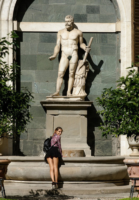 big tits brunette onlyfans free archive