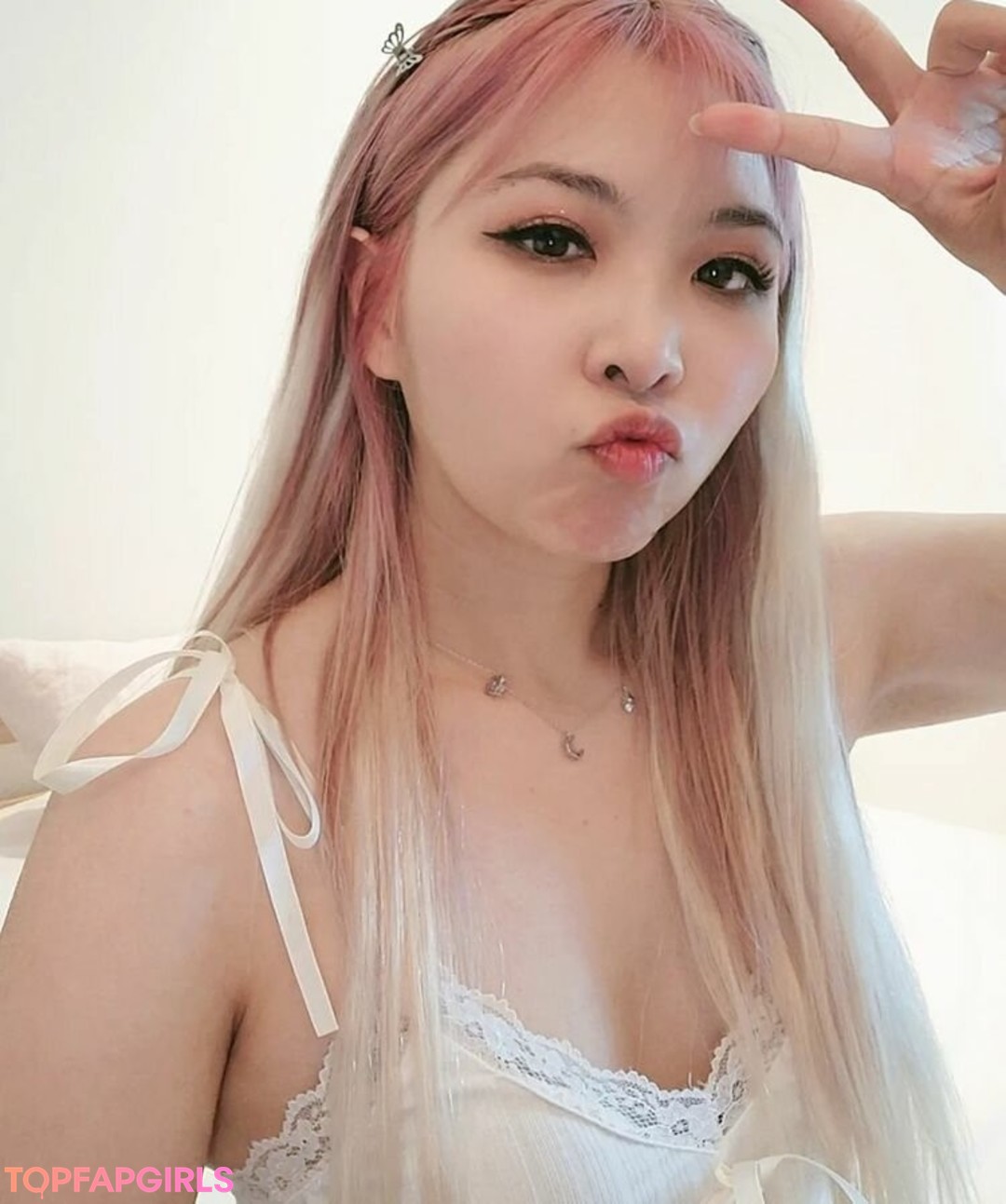 Yvonneflinetv high quality actress image