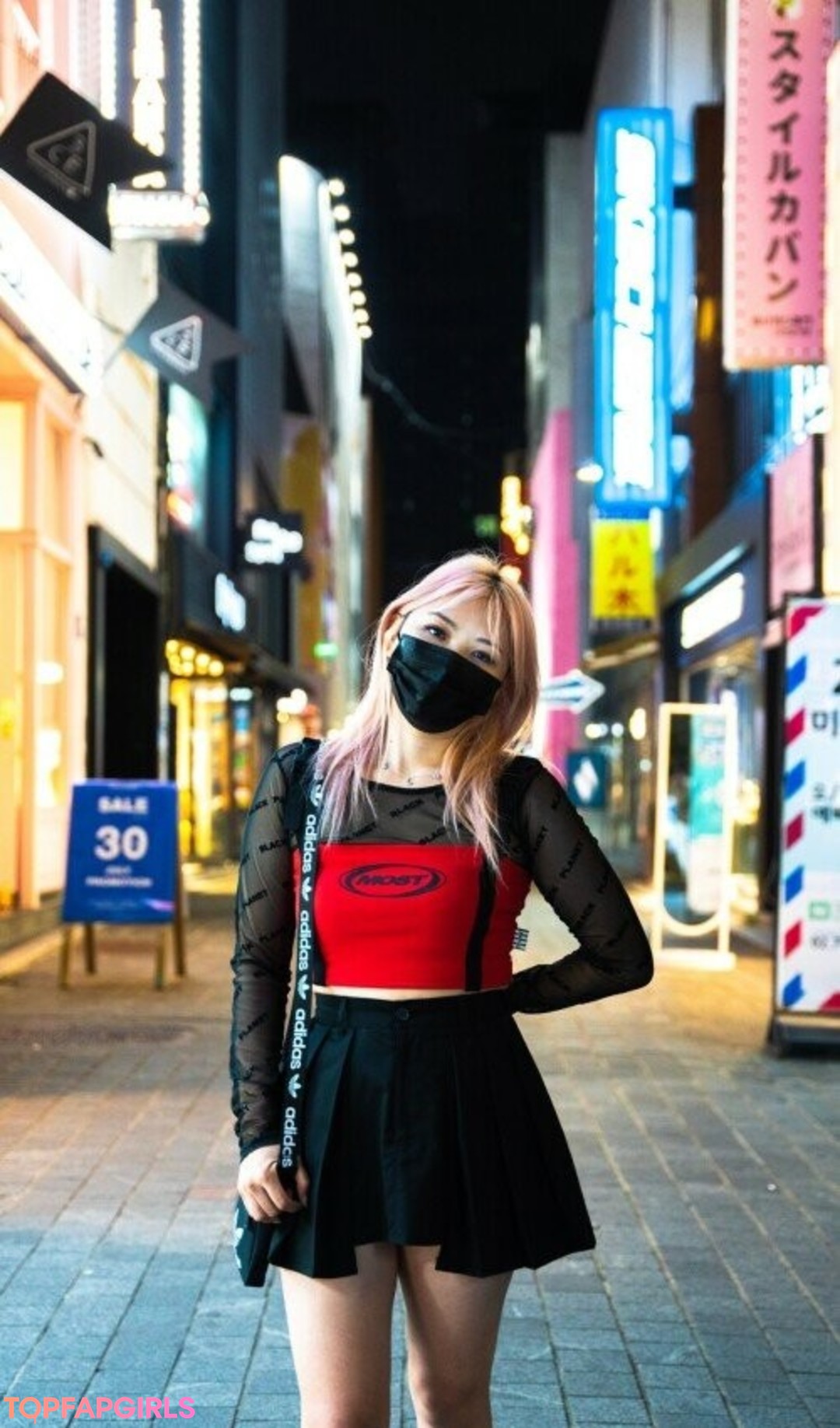 Yvonneflinetv best star photo