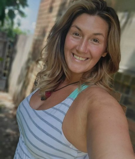 Sheri Wayy model nude pic