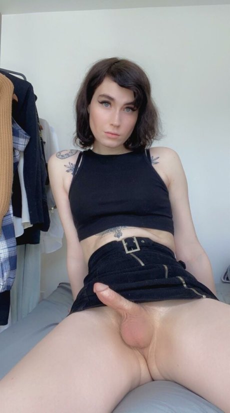 Elise Verona pretty model pics