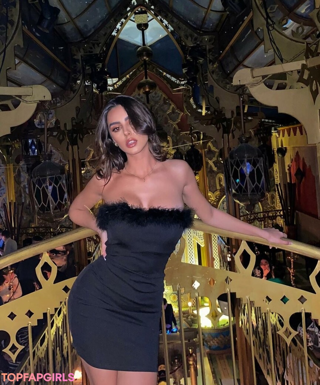 Valeria Conca art model img
