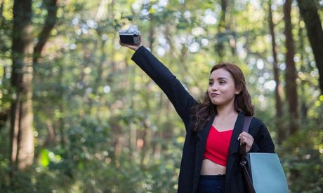 brunette petite onlyfans hot image