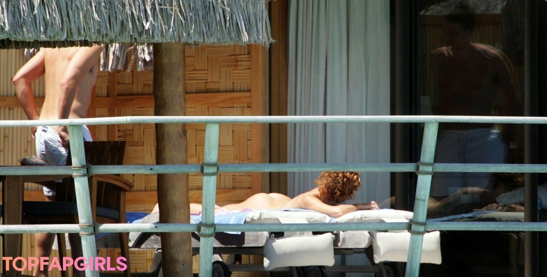 Natasha Kaplinsky pornographic actress image