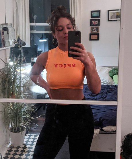 Moya Lothian McLean pornstar pretty archive