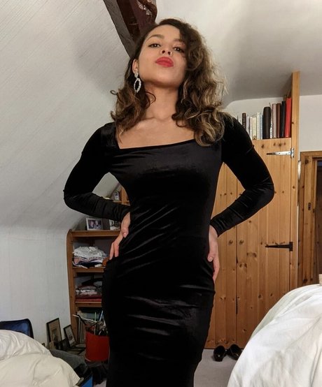 Moya Lothian McLean star porn galleries