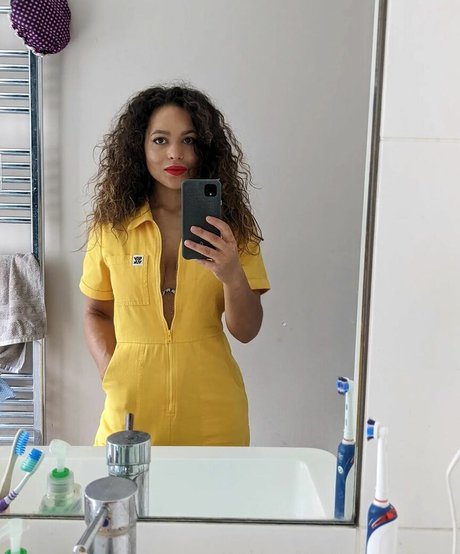 Moya Lothian McLean pornstar xxx pics