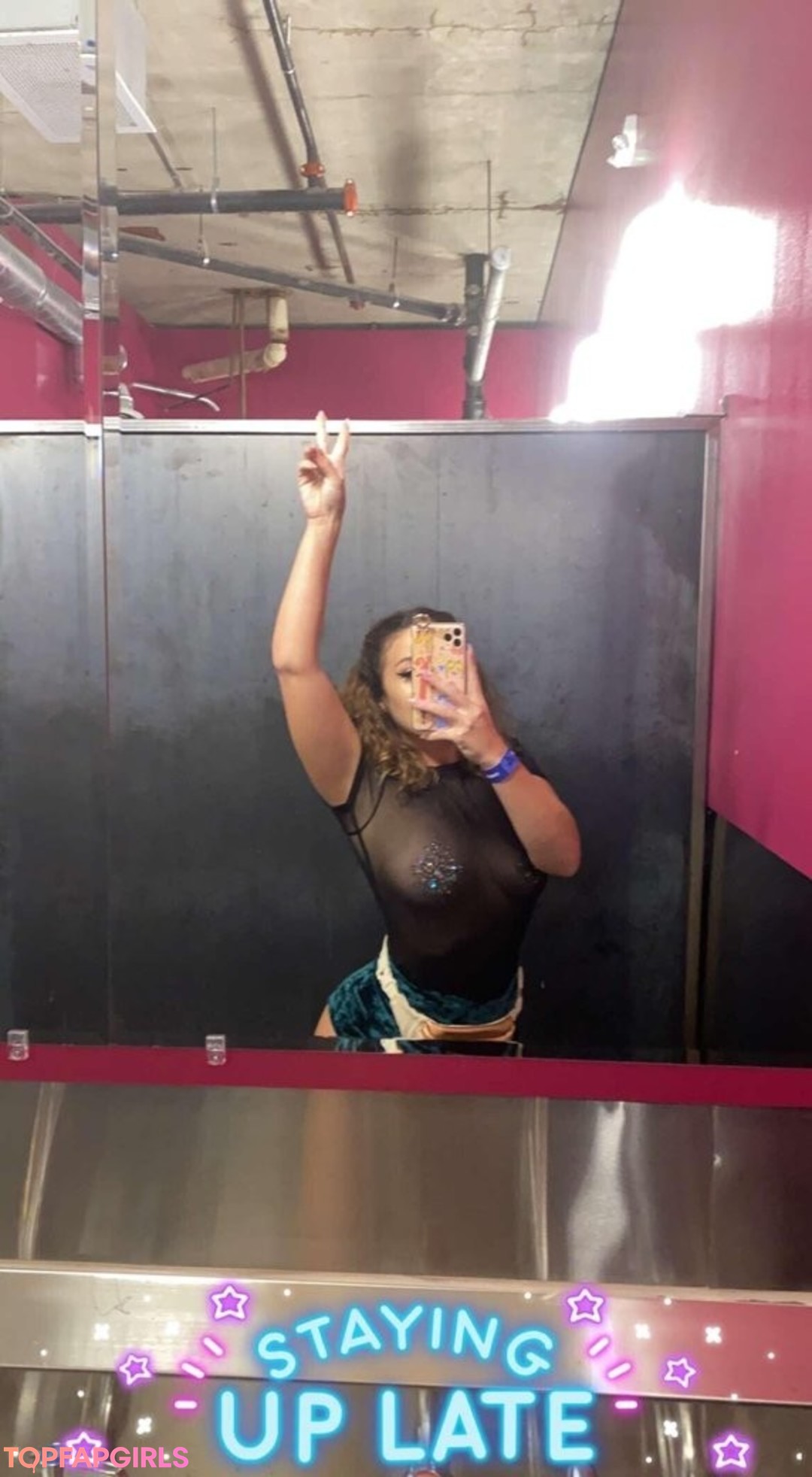 Alexis Pierce sexy model pictures