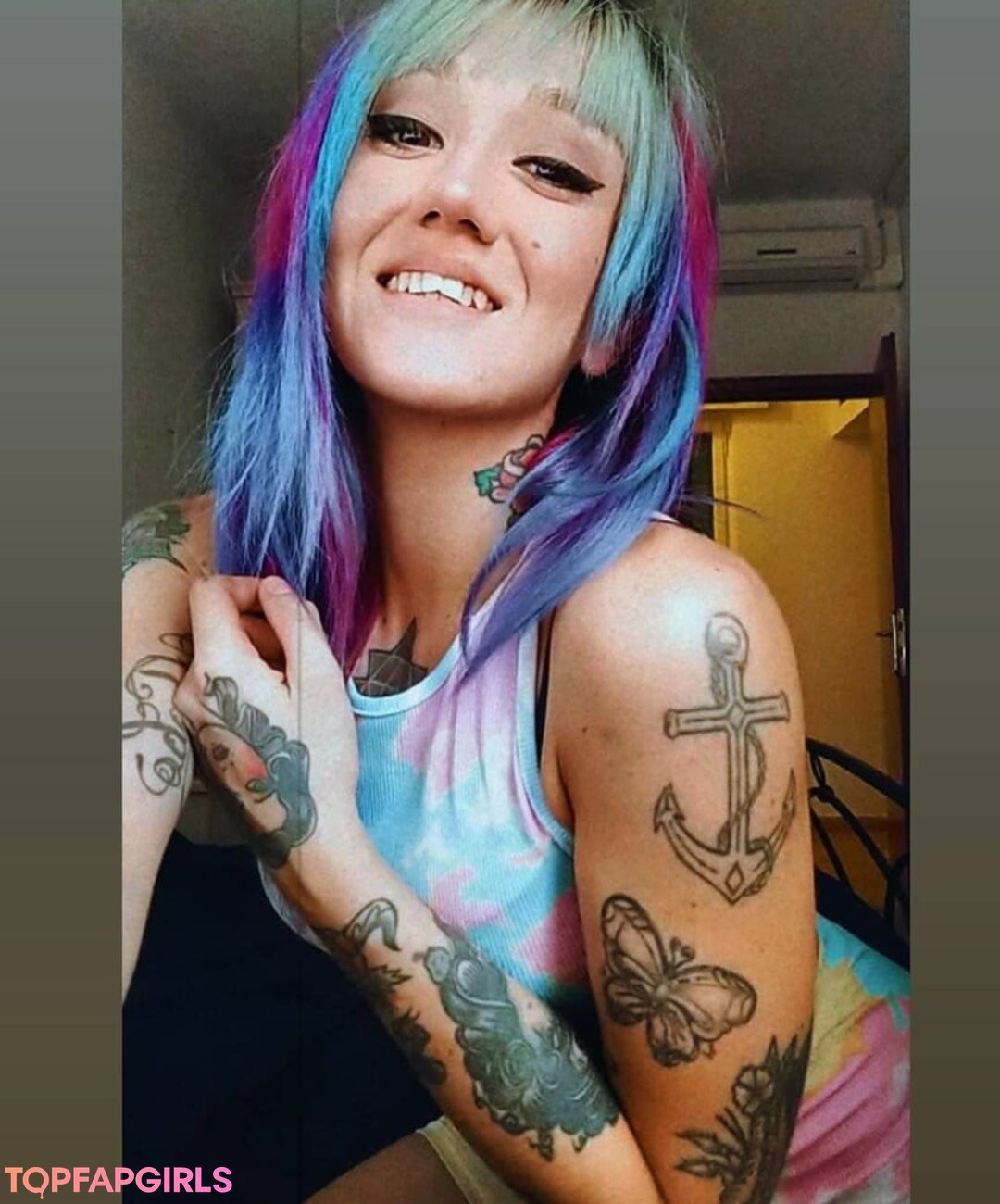 Redfoxy12 pornstar pictures