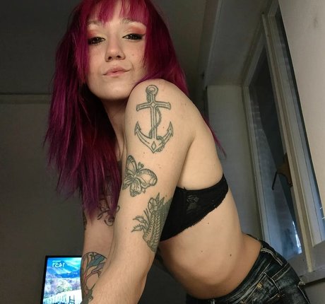 Redfoxy12 sexy model images