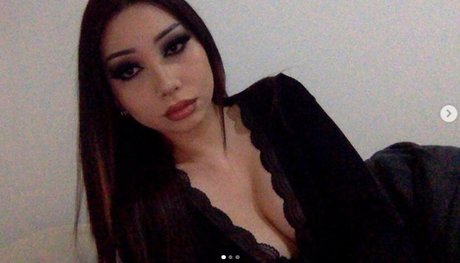 puifaiperry hd pornstar img