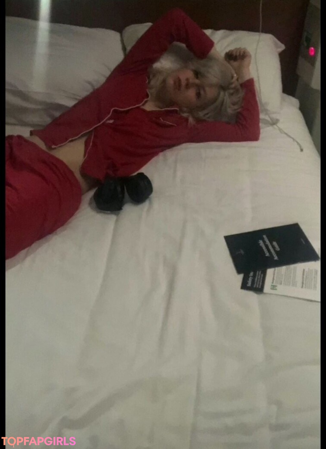 Izzy Phillips star pornographic picture