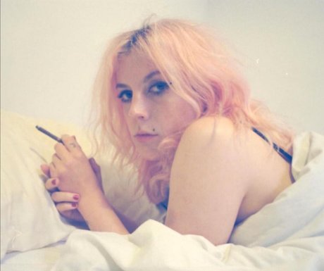 Izzy Phillips beautiful star images