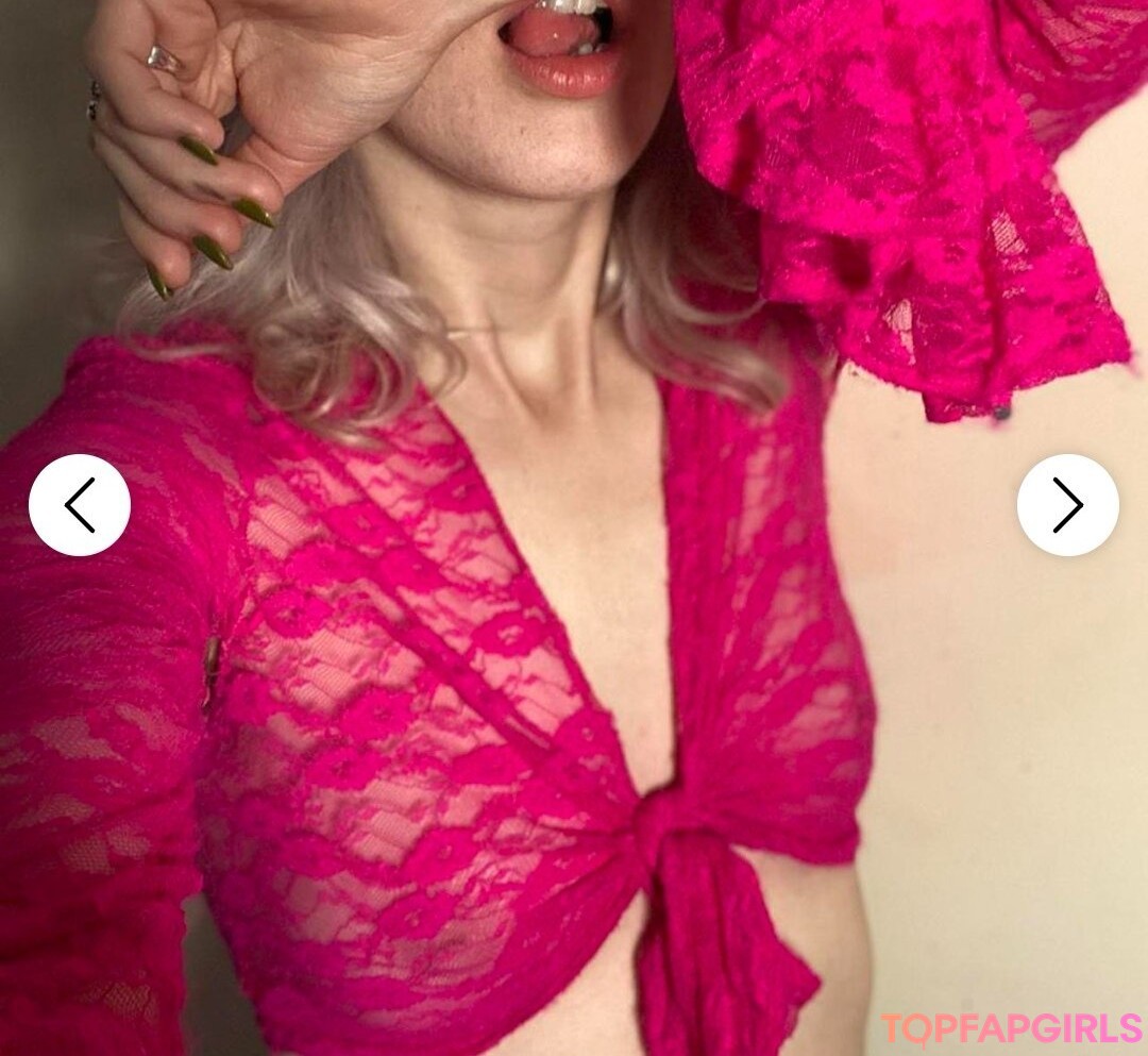 Izzy Phillips pornstar exclusive picture