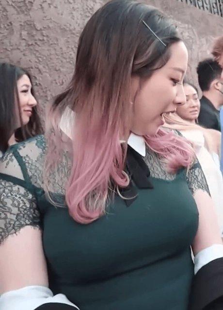 clothed onlyfans top gallery