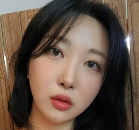 Rang4 5 star naked photo