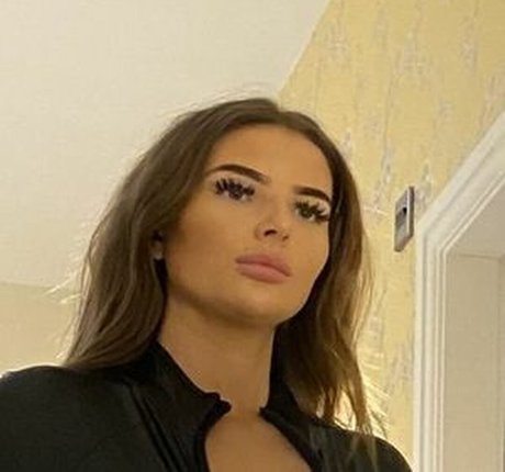 only olivia free actress picture