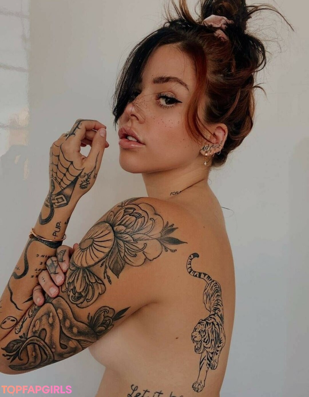 CrayCraysounds sexy star pic