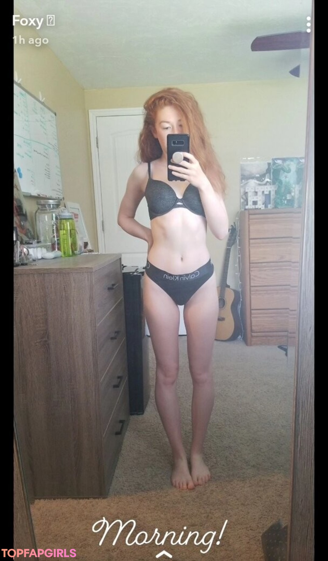 fabledfoxy naked pornstar img
