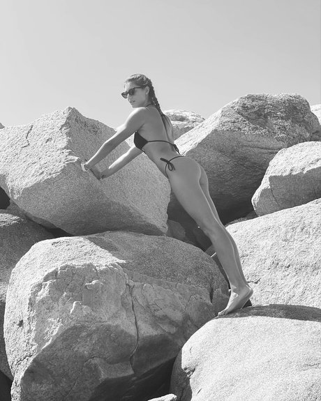 asian bbc onlyfans beautiful photo