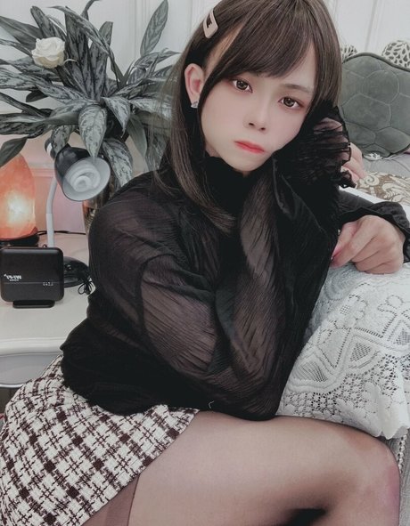 Luoluo model pretty pic