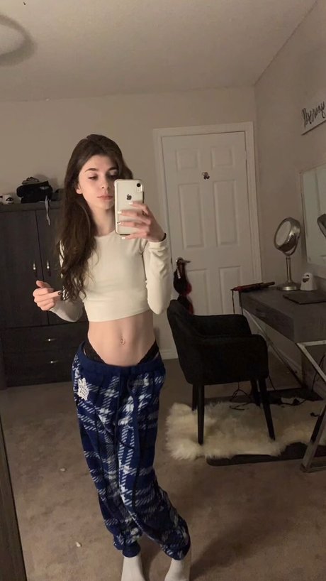 Katie Isnor top profile image