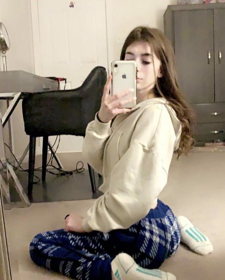 Katie Isnor art pornstar image