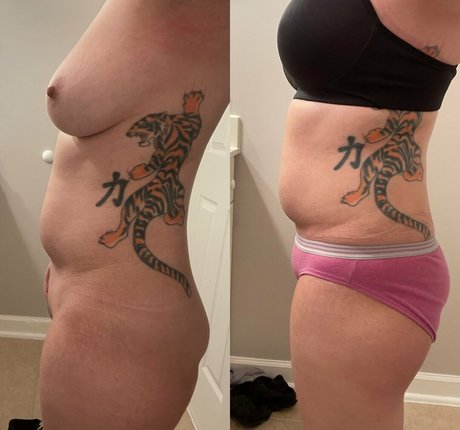 LyraLEWD exclusive model picture