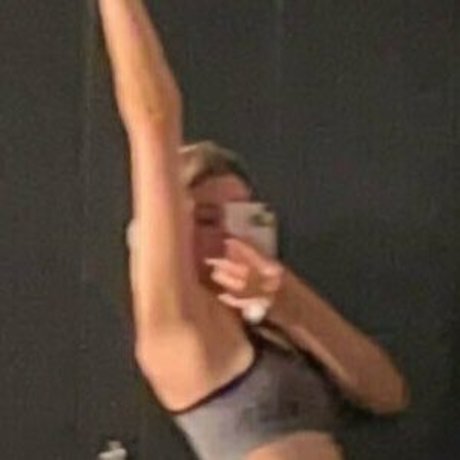 ki111enl0vesy0u naked actress photo