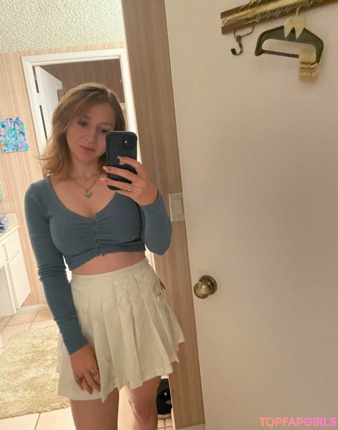 Robynator23 high quality model pics