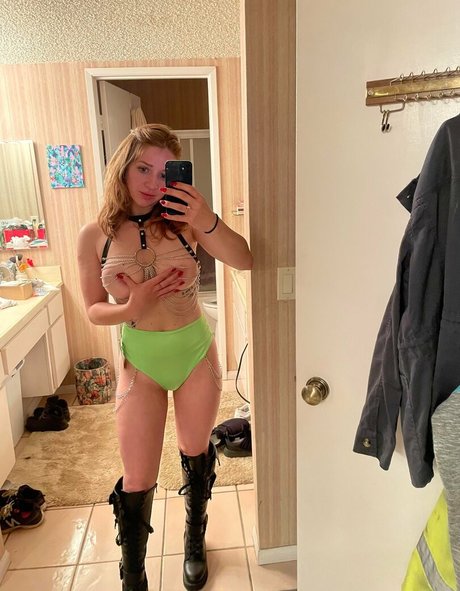 Robynator23 top star pics