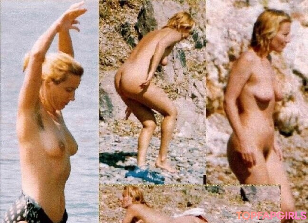 Emma Thompson sexy actress img