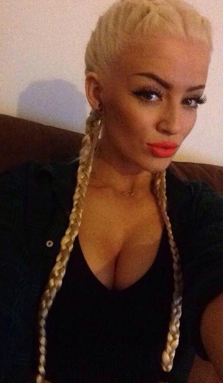 Xcandylashes star naked pics