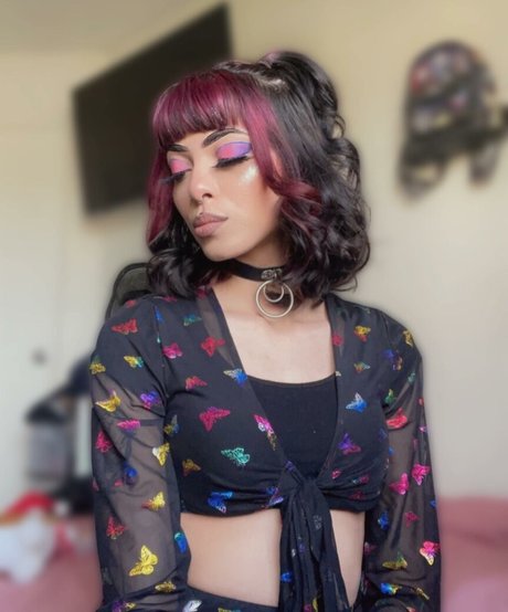 NotKaali erotic model image