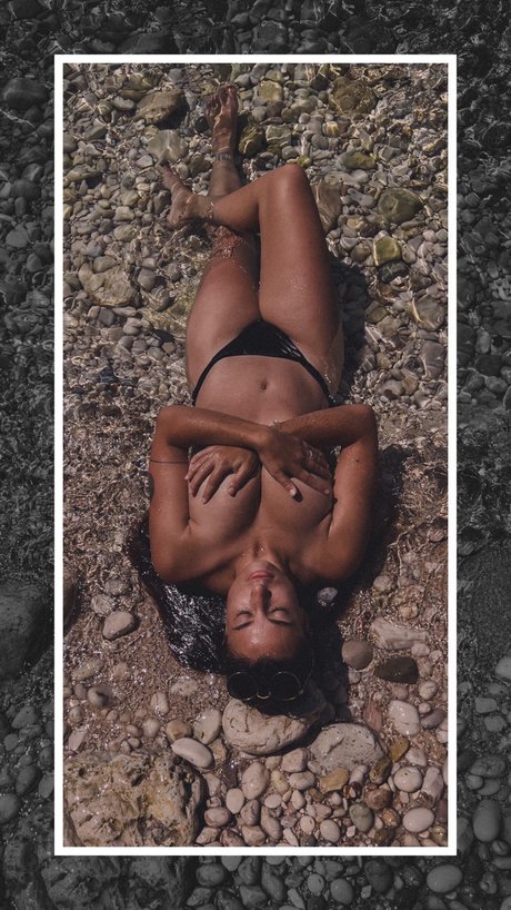 lesbian sex onlyfans best img