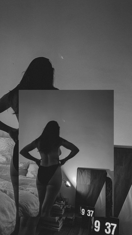 hottest midget onlyfans art naked photo