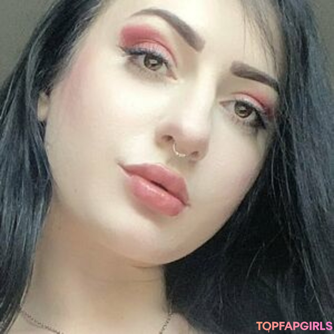 Lily bee x nudes model picture