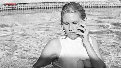 AZ Power Girl exclusive actress galleries