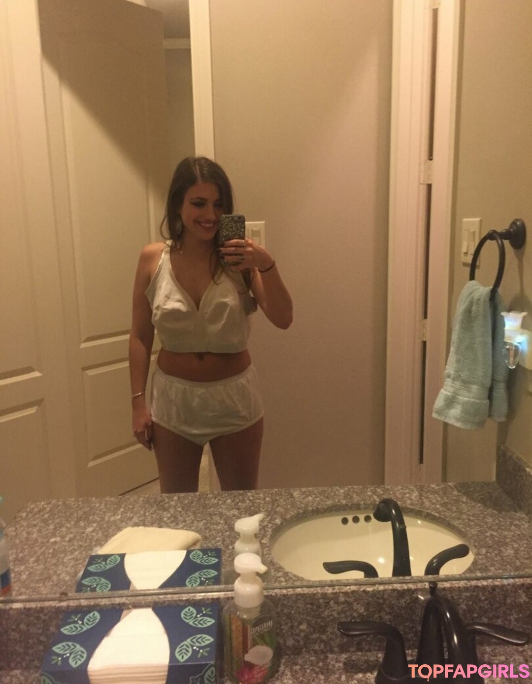 Lauren Bedford Russell xxx star gallery