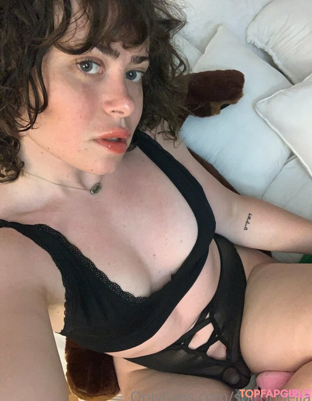 Nae Noelia star nude image