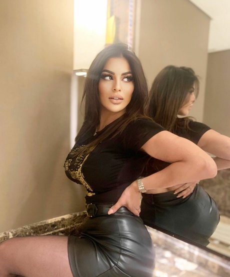 Amira Mounir Srarfi high quality pornstar photos