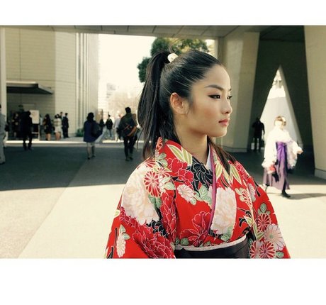 Anna Sawai star hot images