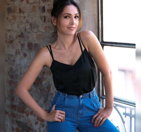 Caterina Balivo hot model galleries