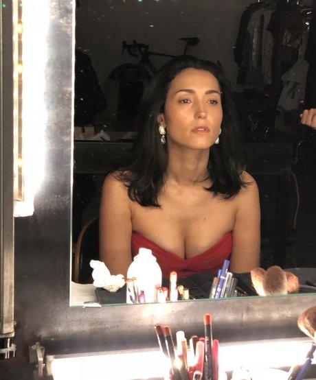 Caterina Balivo nude star pics