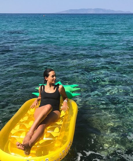 Caterina Balivo hd model pic