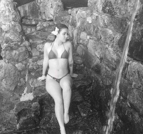 Heloisa Assis pretty star gallery