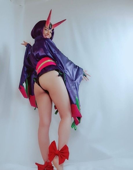 popushi model nude pics