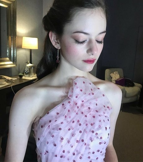Mackenzie Foy model best photos
