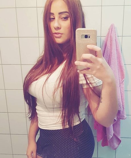 Isabela Barri exclusive model picture