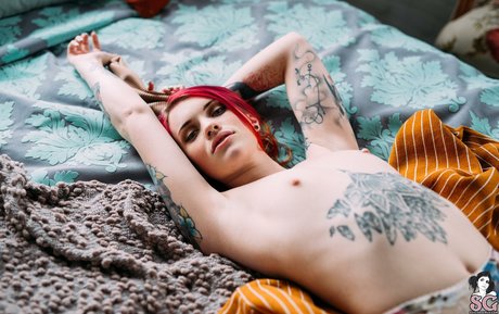 Eydis pornstar adult pic